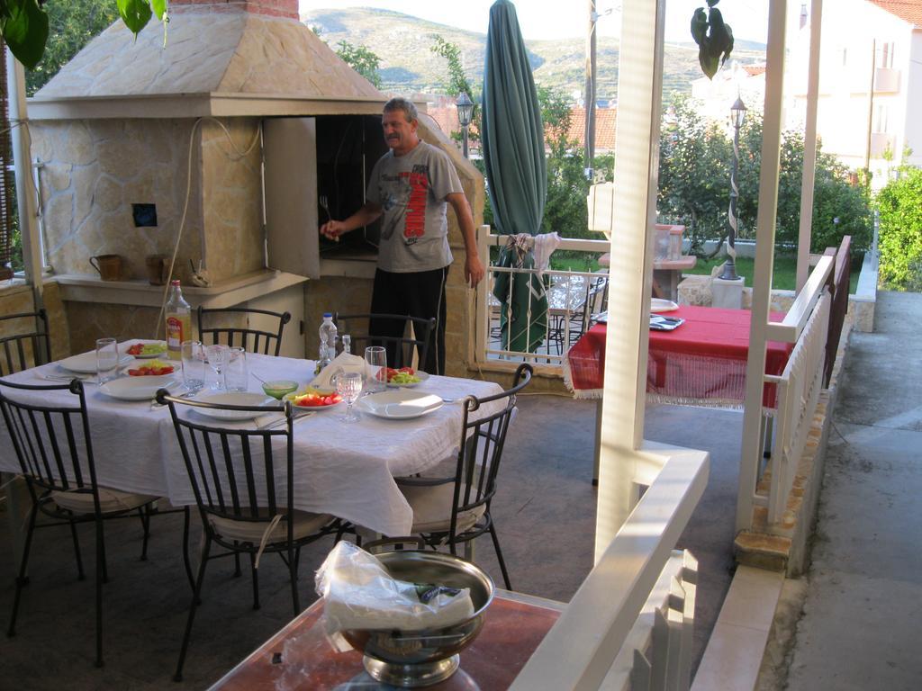 Mravak Apartments Trogir Eksteriør bilde