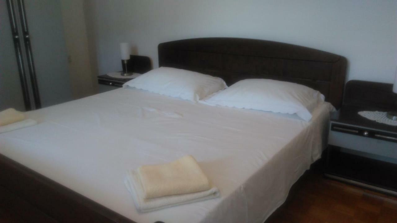 Mravak Apartments Trogir Eksteriør bilde