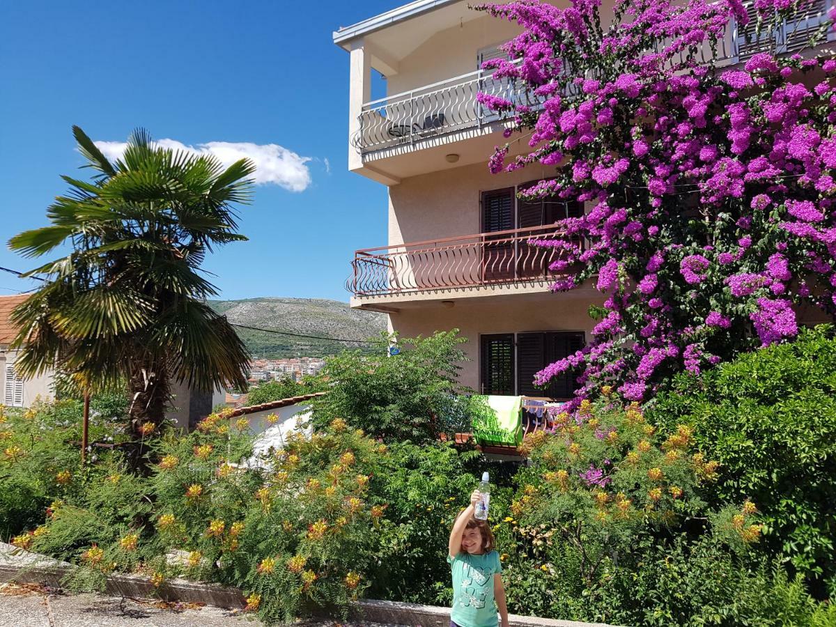 Mravak Apartments Trogir Eksteriør bilde