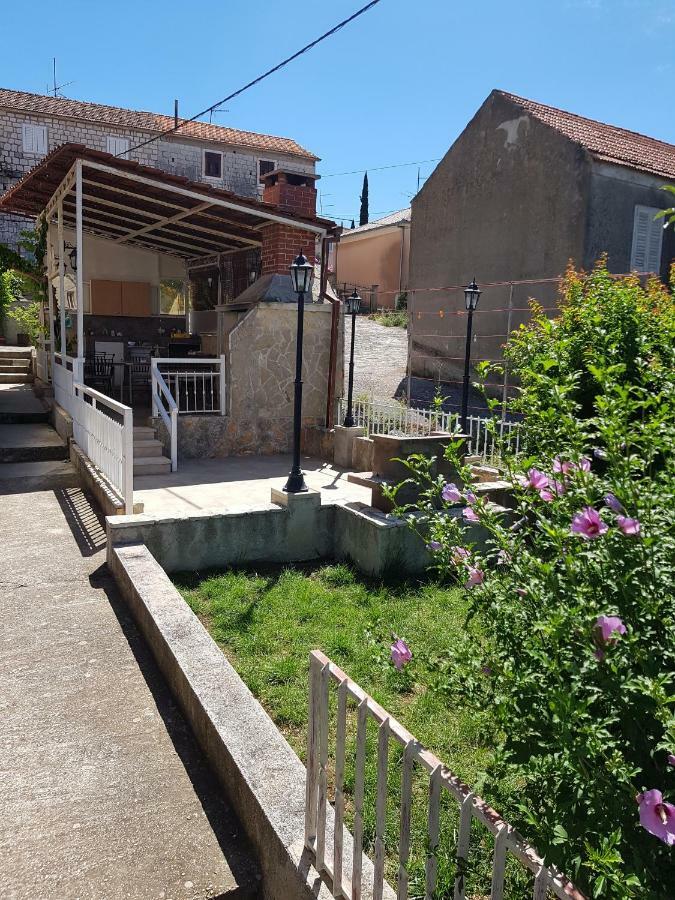 Mravak Apartments Trogir Eksteriør bilde